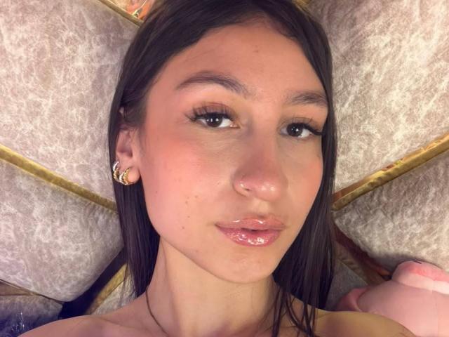 MaddyCarina - сексуальная веб-камера в реальном времени - 30788792