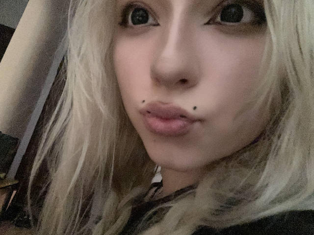 PaleSuccubus - Live porn &amp; sex cam - 30793703