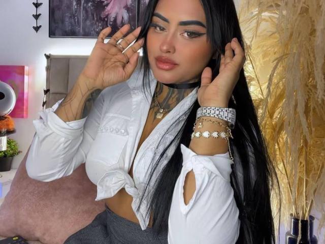 LairaHearvy - Live porn &amp; sex cam - 30794993