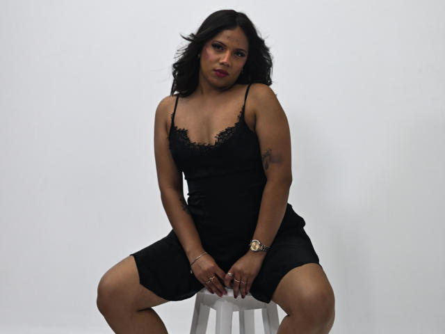ZaraBlaze - Live porn &amp; sex cam - 30799571