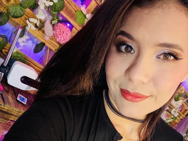 LucieMilner - Live porn &amp; sex cam - 30800168