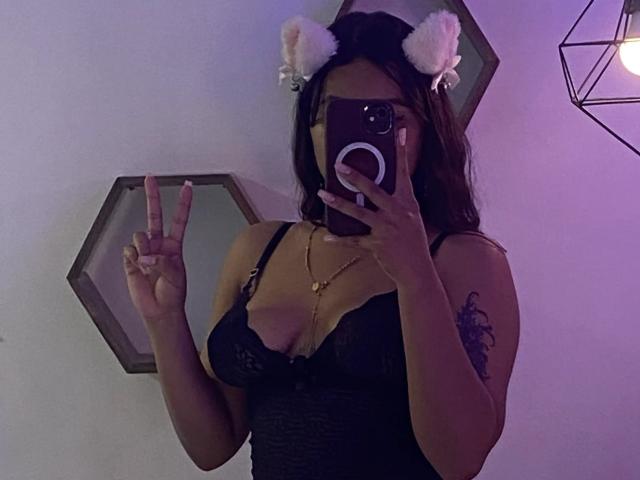 ChiaraBella - Live porn &amp; sex cam - 30800672