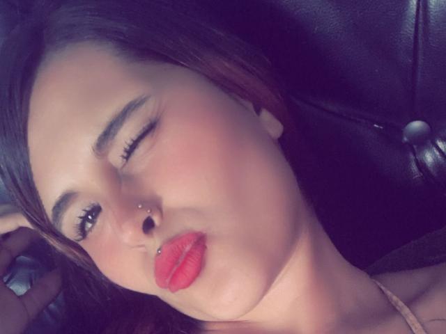 ChandyLove - Live porn &amp; sex cam - 30807920