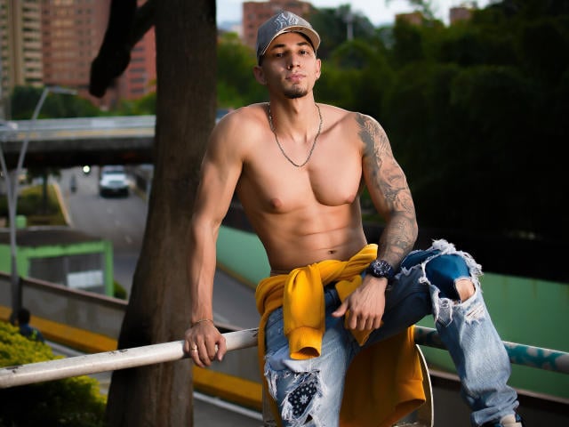 CamiloAlvarezz - Sexe cam en vivo - 30809741
