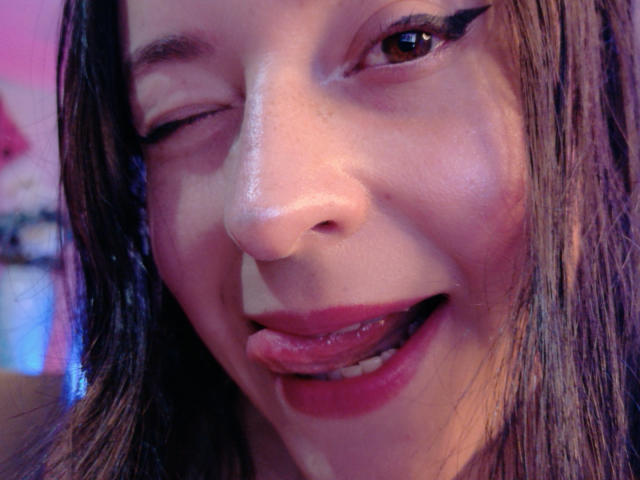 VaaleryStark - Porno na żywo i seks kamera - 30810380