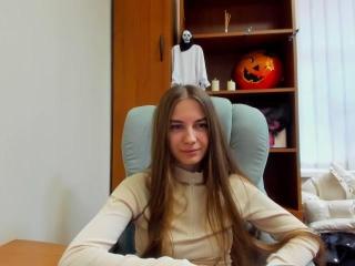 Live Chat with Ambaria on XLoveCam