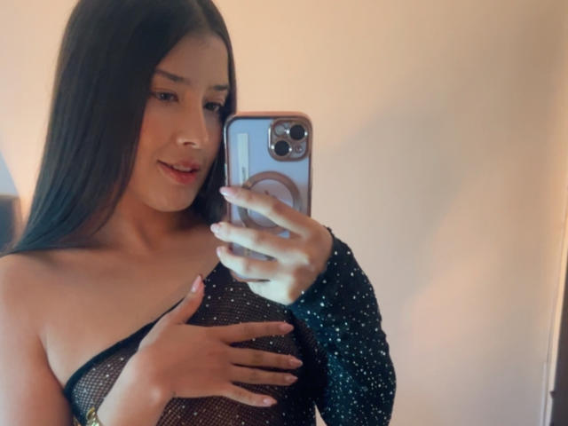 EmmaLombardi - Live sex cam - 30817325