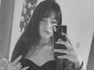 GisellRusso Live Chat on XLoveCam