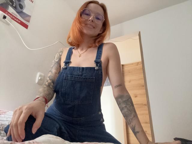 SarahRousen - Live Sex Cam - 30819674