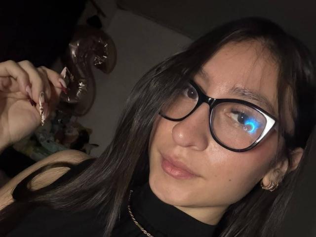 MaddyCarina - Live porn &amp; sex cam - 30820067