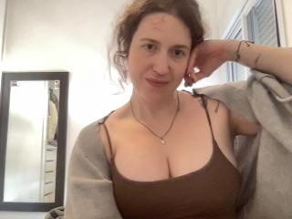 Live Chat with CatyBabeBluEyes on XLoveCam