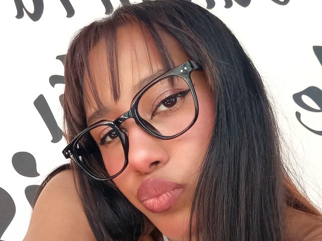 LovelyConnie - Live porn &amp; sex cam - 30829445