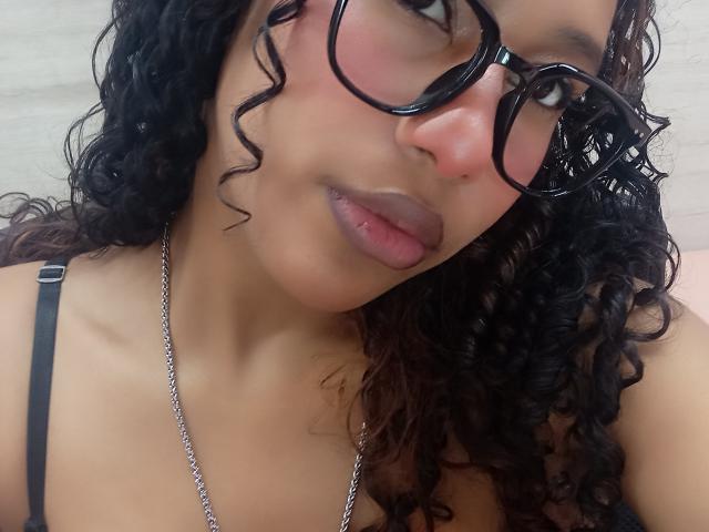 LovelyConnie - Live porn &amp; sex cam - 30829448