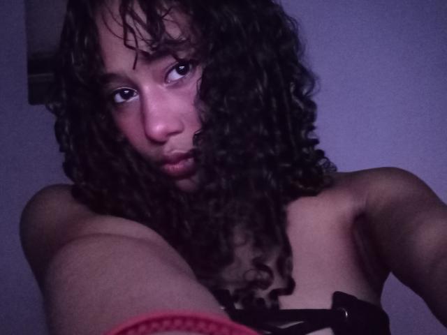 LovelyConnie - Live porn &amp; sex cam - 30838520