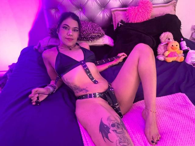 TarahDustin - Sexe cam en vivo - 30841106
