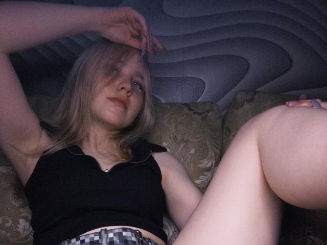 TiffaniMacandog - Live porn &amp; sex cam - 30843194