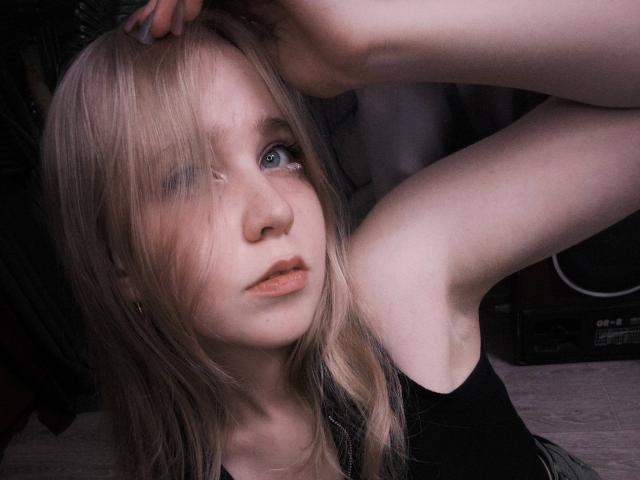 TiffaniMacandog - Sexe cam en vivo - 30843200