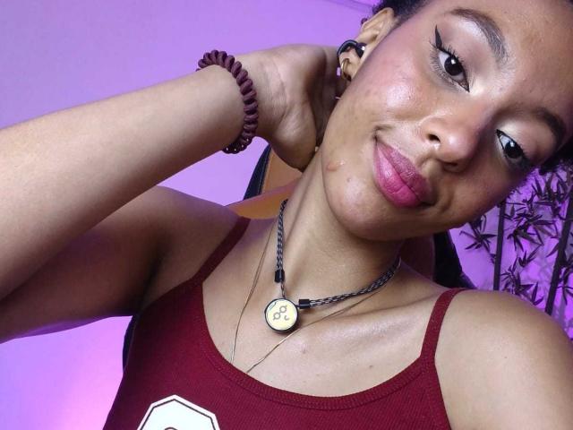 KiaraKamau - Sexe cam en vivo - 30843650