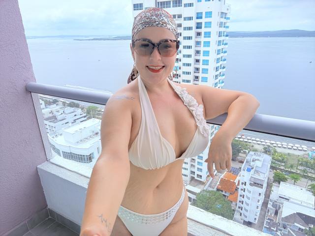 SamanthaGold - Live sex cam - 30843854