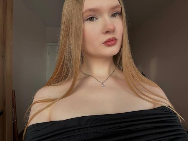SolangeGulsvig - Live porn &amp; sex cam - 30844640