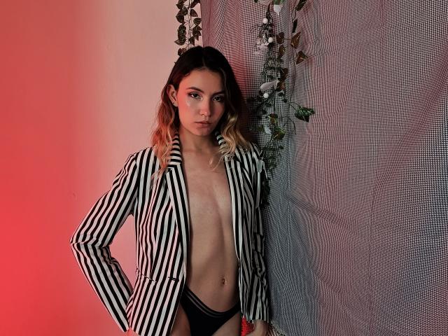 AlanisBlanc - сексуальная веб-камера в реальном времени - 30844877