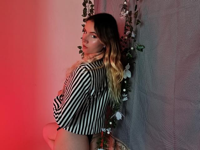 AlanisBlanc - פורנו בשידור חי ומצלמת סקס - 30844910