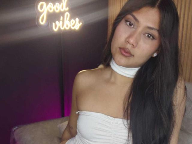 Catalehia69 - Live porn &amp; sex cam - 30852341
