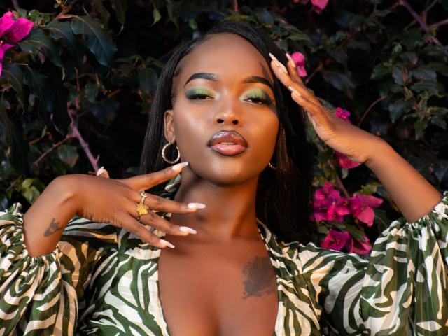 ZenyaEbony - Sexe cam en vivo - 30852359