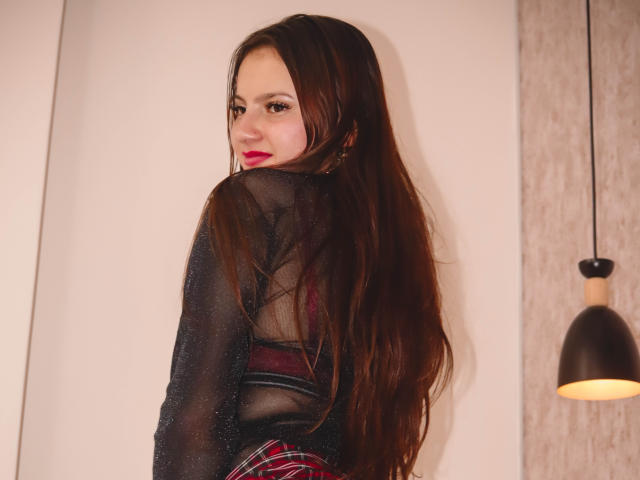 BeccaSimons - Élő pornó és szexkamera - 30852569