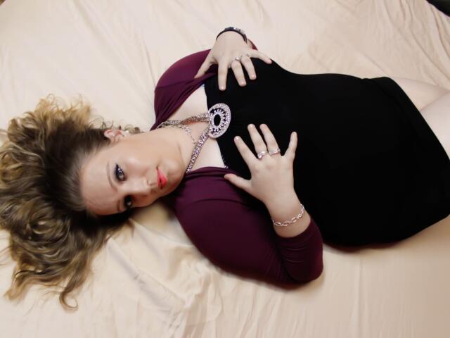 VanessaSquirtt - Live sex cam - 30853976