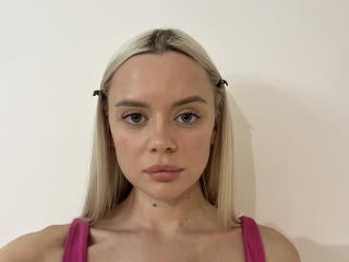KarrieLav Live Chat on XLoveCam