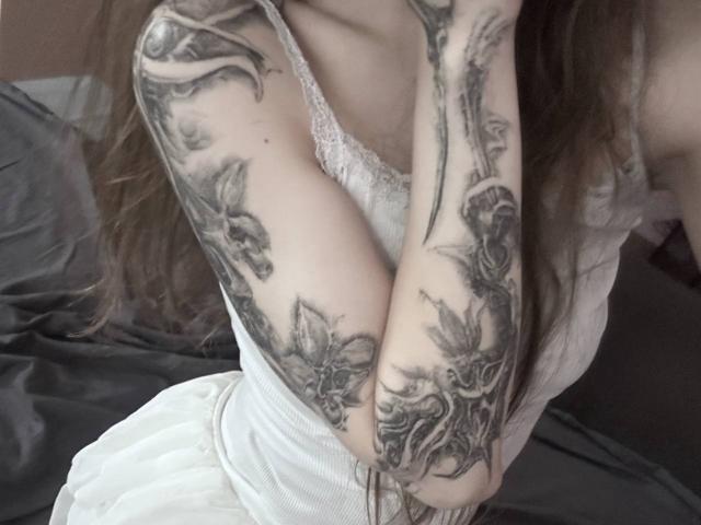 LorineThomeczek - Live porn &amp; sex cam - 30864809