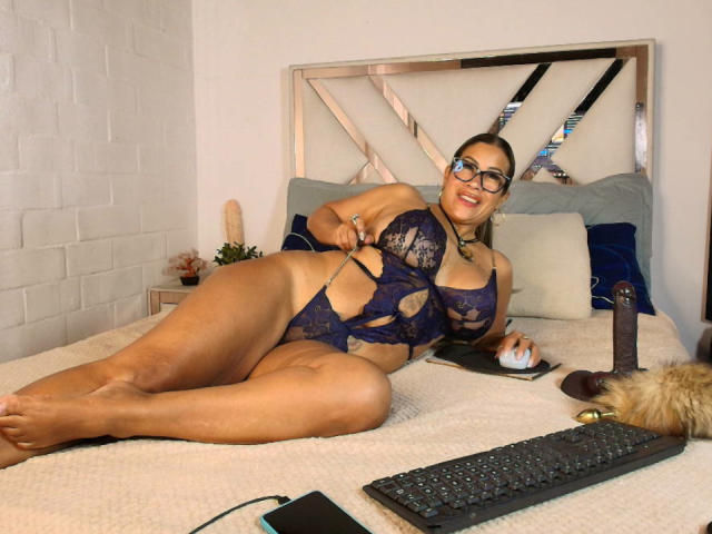 AlixLow - Live porn &amp; sex cam - 30867659
