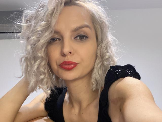 DouceAmelia - Live porn &amp; sex cam - 30868247