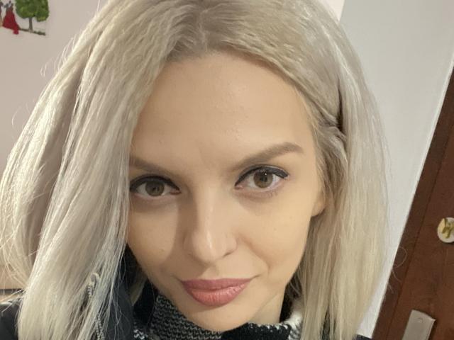 DouceAmelia - Sexe cam en vivo - 30868253