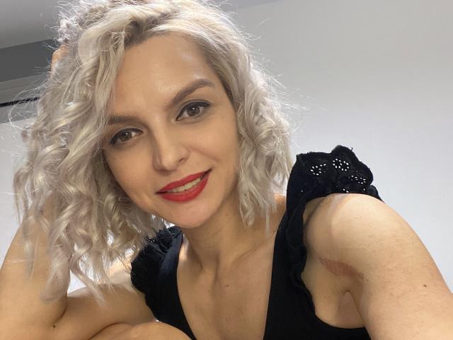 DouceAmelia - Live porn &amp; sex cam - 30868265