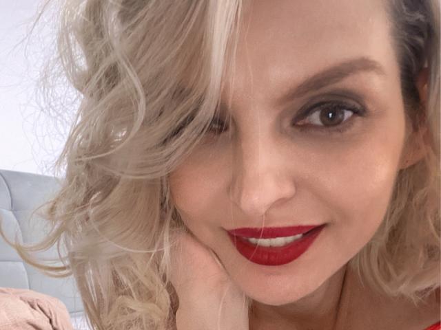 DouceAmelia - Live porn &amp; sex cam - 30868277