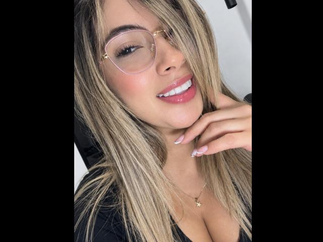 KendraMiler - Live porn &amp; sex cam - 30870131
