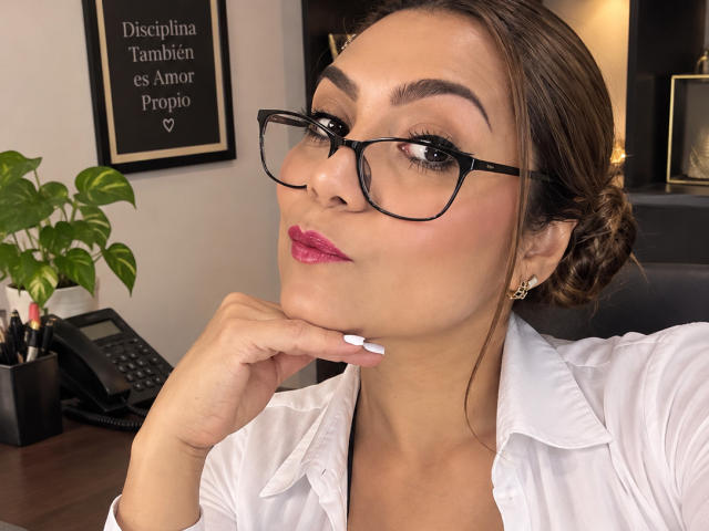 LarisMilfHot - Live porn &amp; sex cam - 30872075