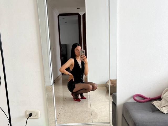 NiaWhitee - Live porn &amp; sex cam - 30872186