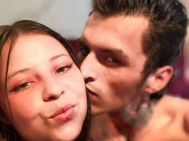 GraceAndTony - Live sex cam - 30872771