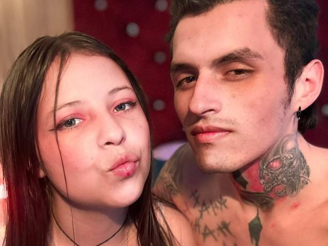 GraceAndTony - Live sex cam - 30872786