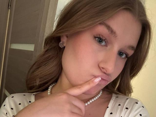 LarueLiberti - Live porn &amp; sex cam - 30872921