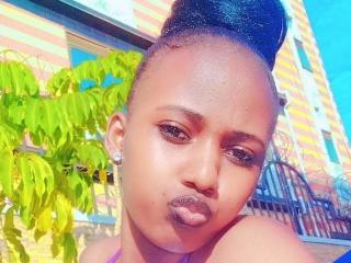 LoveBugBabe Live Chat on XLoveCam