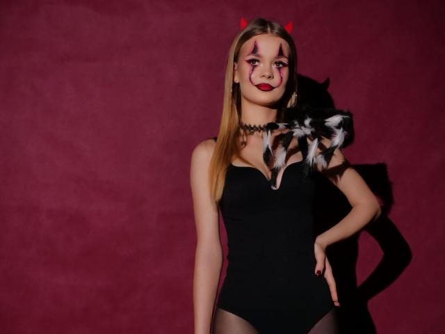 MidnightAura - Live Sex Cam - 30877889