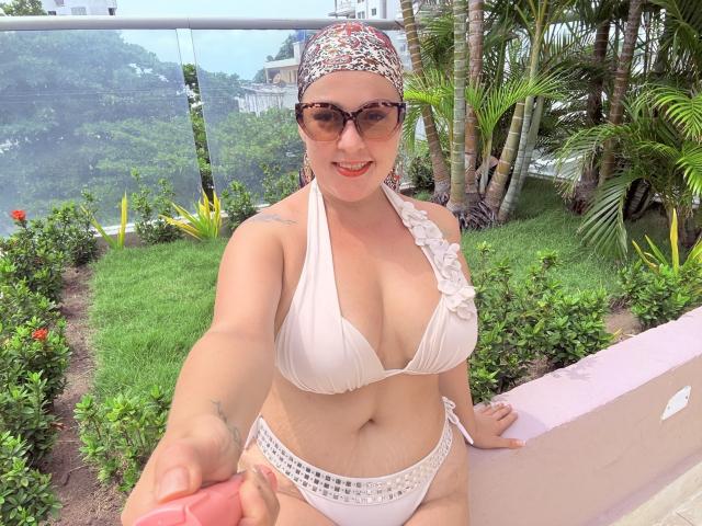 SamanthaGold - Live Sex Cam - 30880436