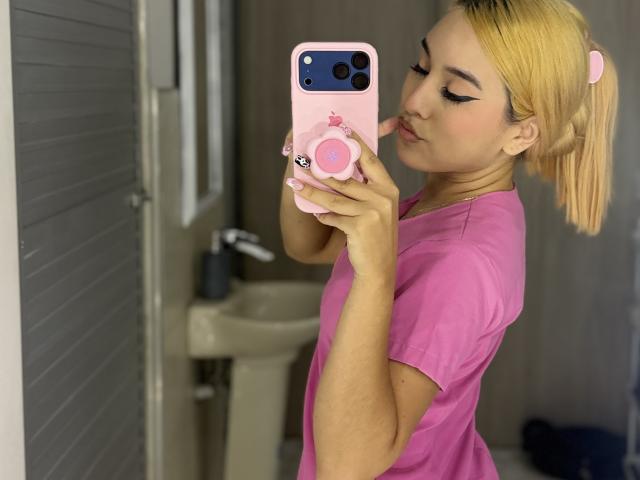 EmmaWat - Live porn &amp; sex cam - 30884465