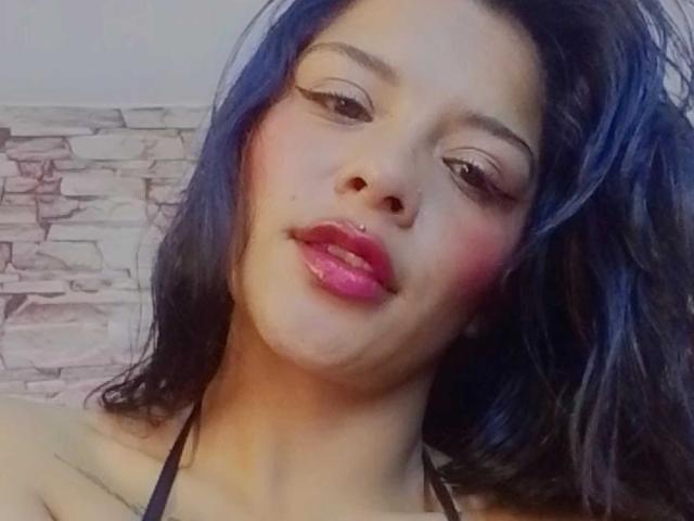 MiaBellucci - Live porn &amp; sex cam - 30885311