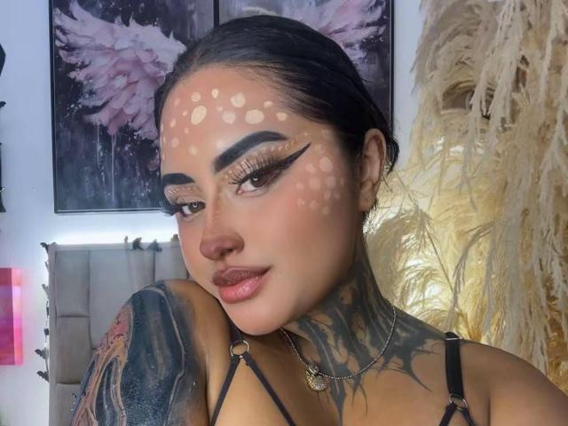 LairaHearvy - Live porn &amp; sex cam - 30886793