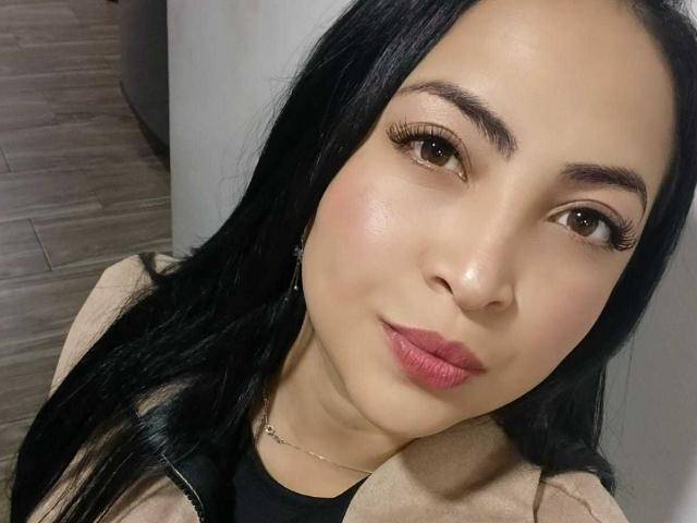 AlanaWest - Live Sex Cam - 30889832